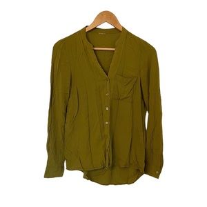Flowy hi lo olive green blouse, soft and light weight